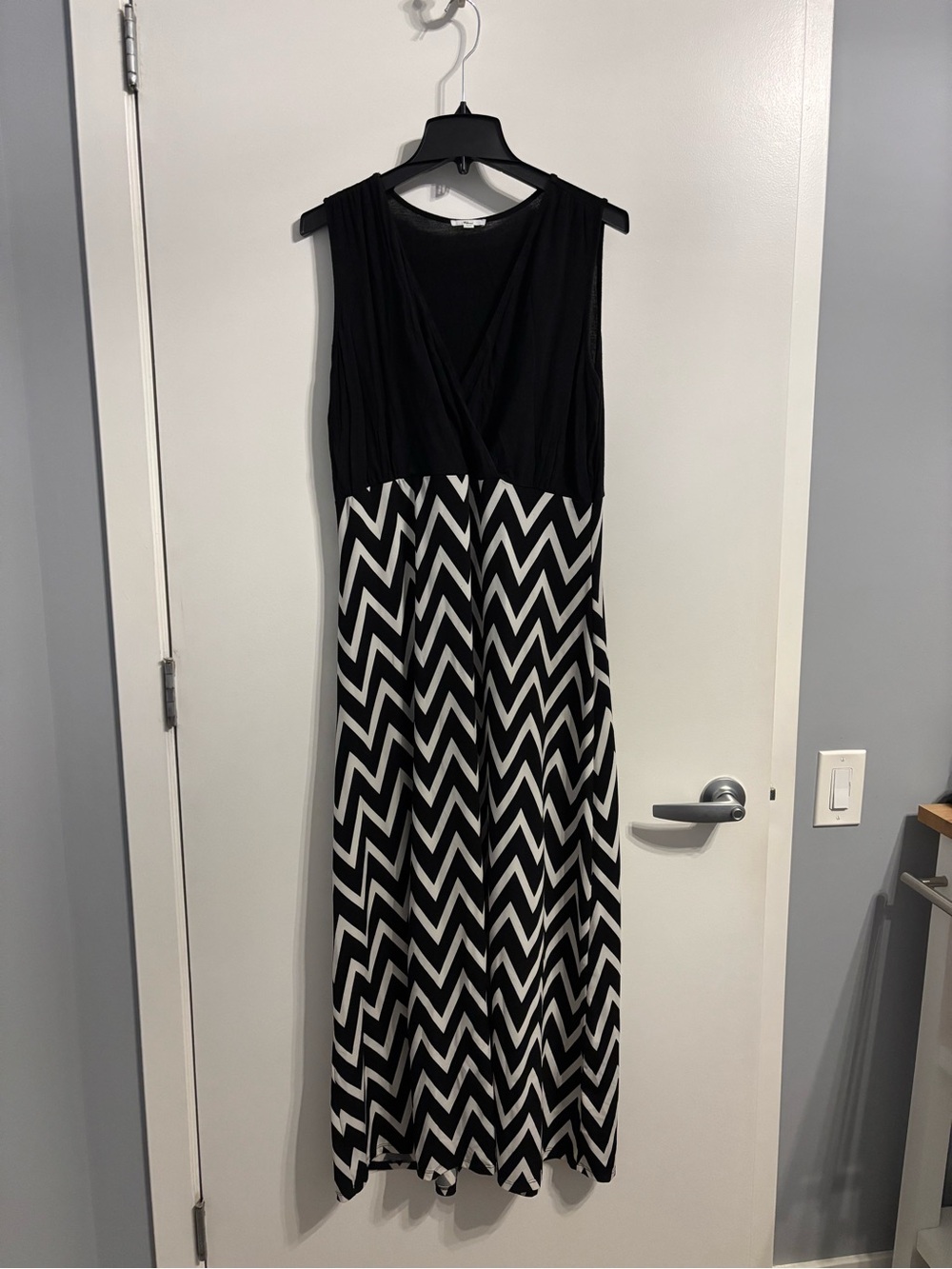 Milano Black and White Chevron Sleeveless Maxi Dress